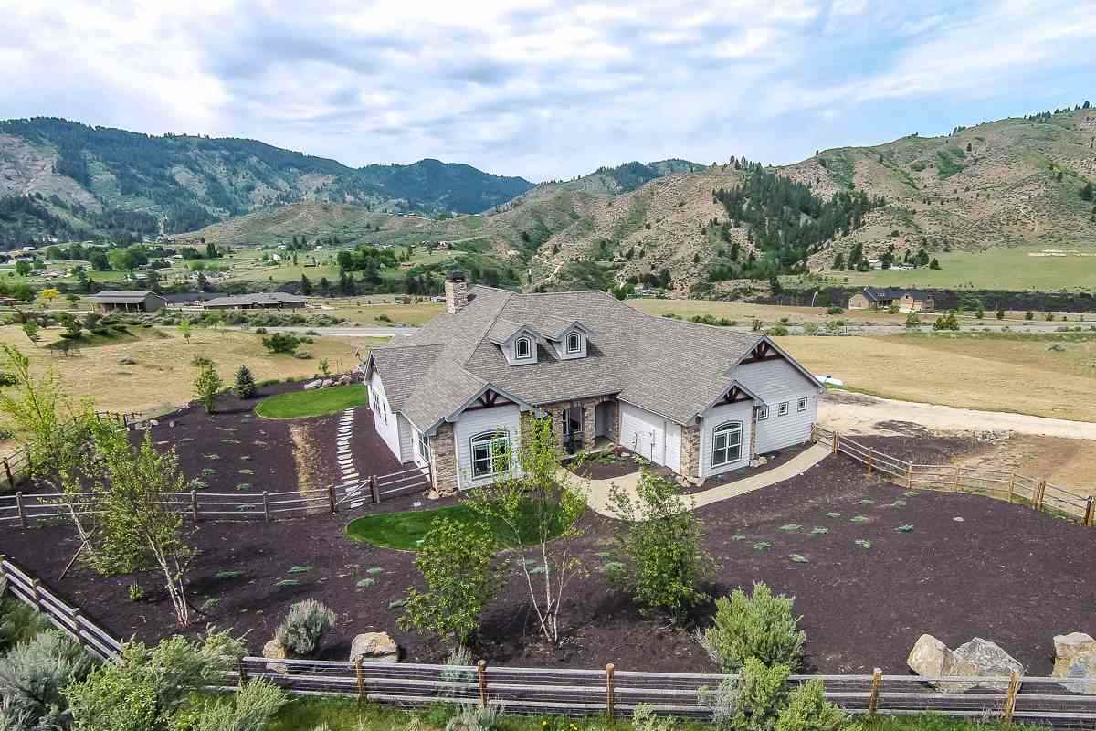 22 Mores Creek Rim Road Boise County Idaho Home for Sale